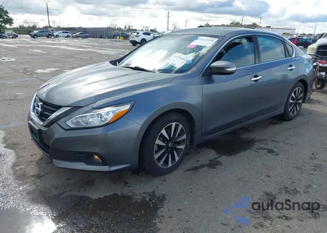 2018 Nissan Altima 2.5 Sl z USA, uszkodzony, nr VIN 1N4AL3AP4JC234477